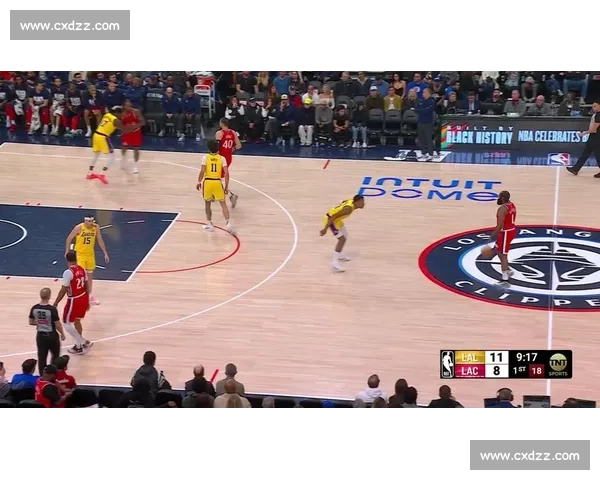 里夫斯中国行特训燃爆深圳！暴扣 + 三分教学引球迷尖叫